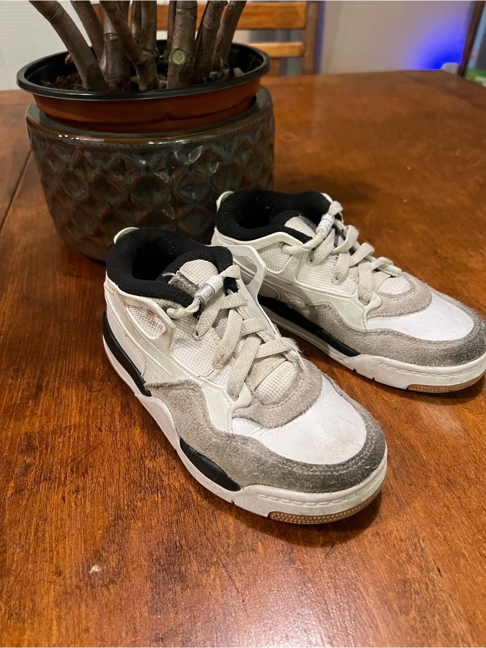 Jordan Flight Court TD Kids Sneakers Size 12C Neutral Taupe white Black